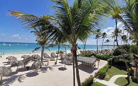 Tropicana Suites Beach Club And Pool
